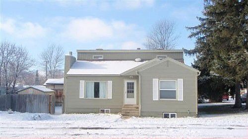 3rd image of 2107 Park St