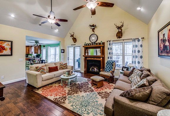 4th image of 2075 Eagle Landing Dr