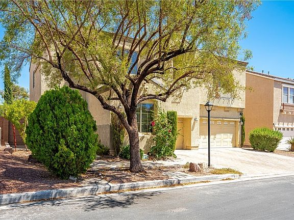 4th image of 8108 Hopscotch St