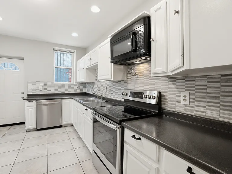 1320 Florida Ave NE — Photo 13