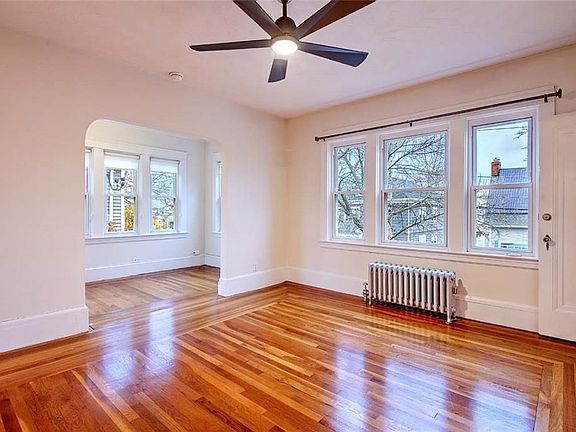 5th image of 127 Evergreen St Floor 2