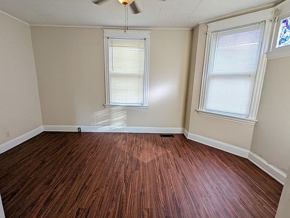 3rd image of 4764 Glenway Ave