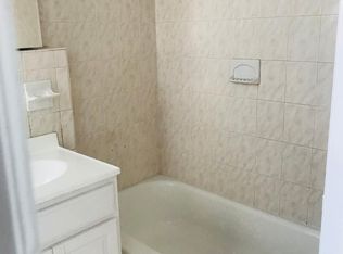 1115 Summit Ave, Union City, NJ 07087
