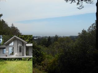 17160 Old County Rd, Brookings, OR 97415