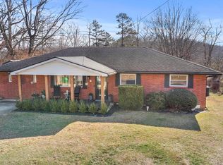 312 W Woodmont Dr, Ashland, KY 41102