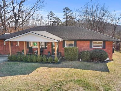 312 W Woodmont Dr, Ashland, KY, 41102
