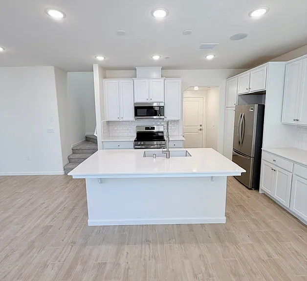 1521 Vintage Ave — Photo 4