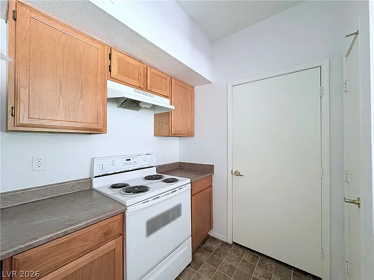 6650 W Warm Springs Rd #1126 — Photo 8
