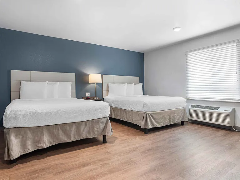 Studio Suite - 2 Queen Beds