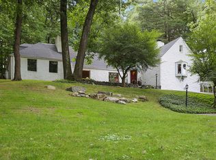 263 Cedarwood Rd, Stamford, CT 06903