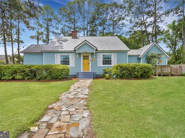 3110 Parkwood Dr, Brunswick, GA 31520