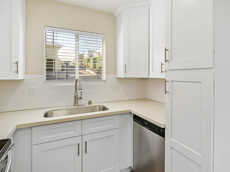 1249 Palm St #4 — Photo 3