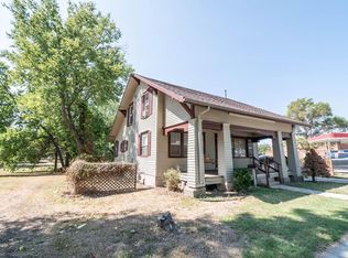 1317 N 8th St, Neodesha, KS 66757