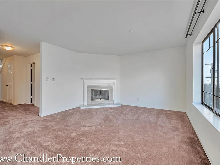 3111 Vicente St — Photo 3
