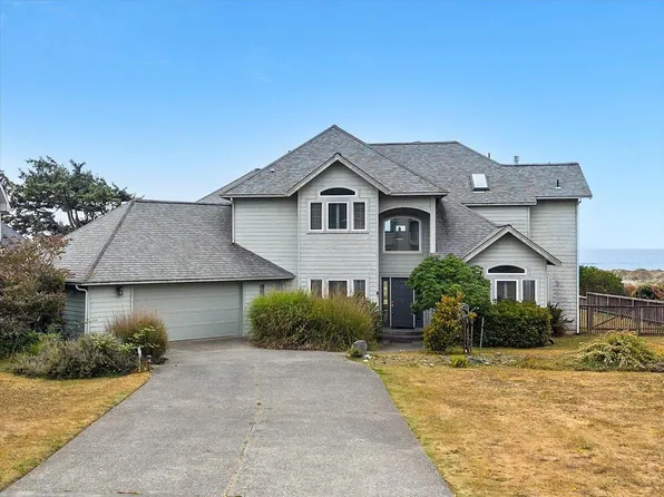 2612 Knox Cove Dr, McKinleyville, CA 95519