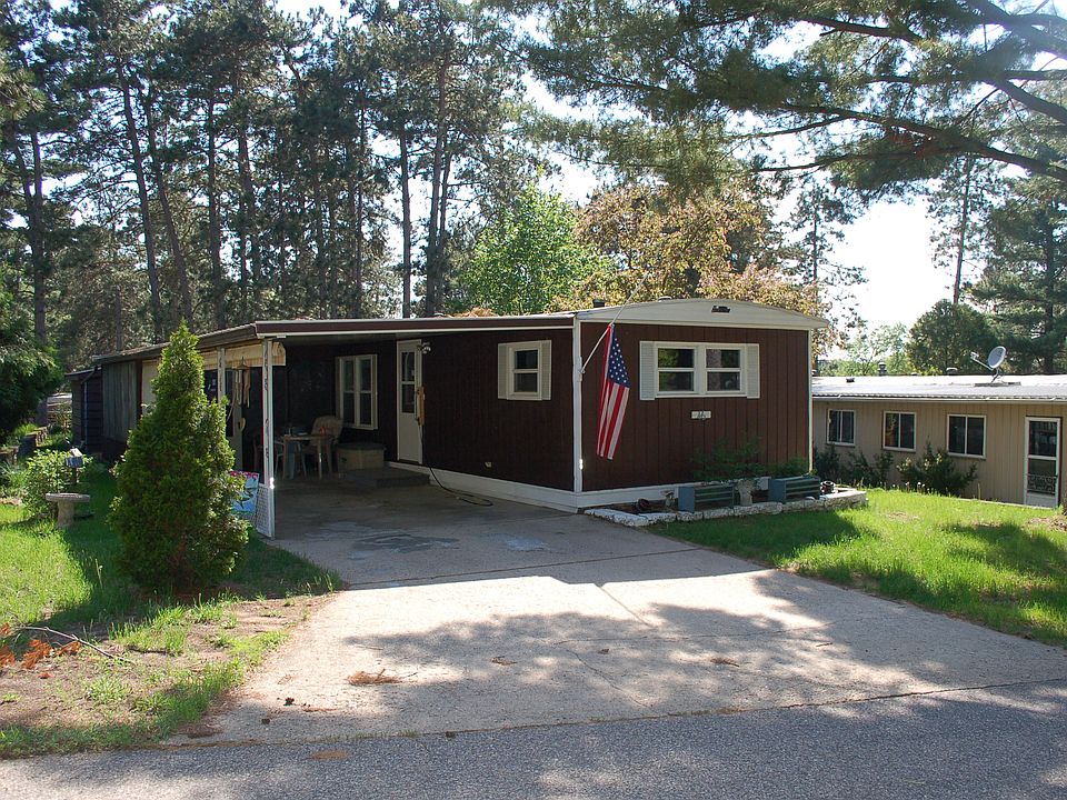 Carport and Screened in Porc