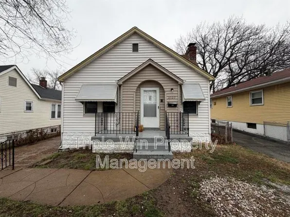 2527 Switzer Ave, Saint Louis, MO 63136