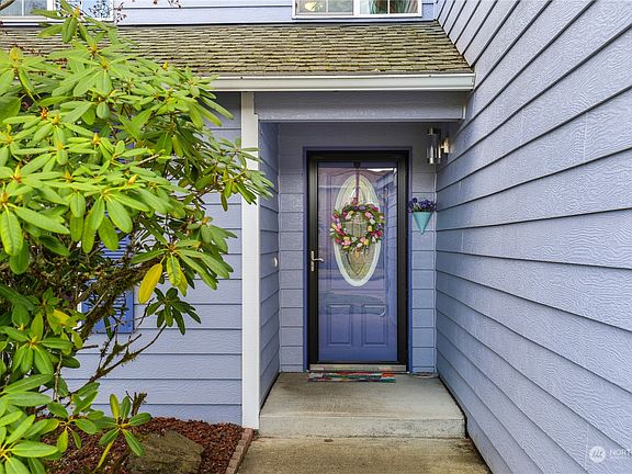 3rd image of 8728 Milbanke Drive SE
