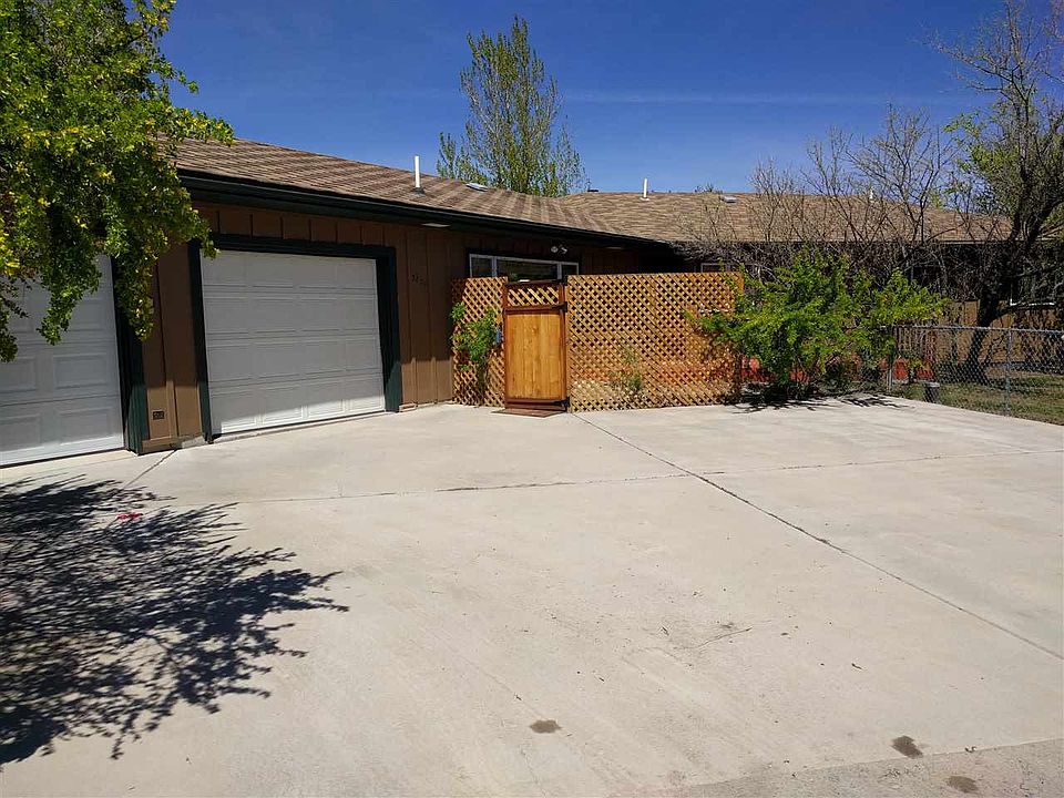 1st image of 3720 Meadowlark Dr
