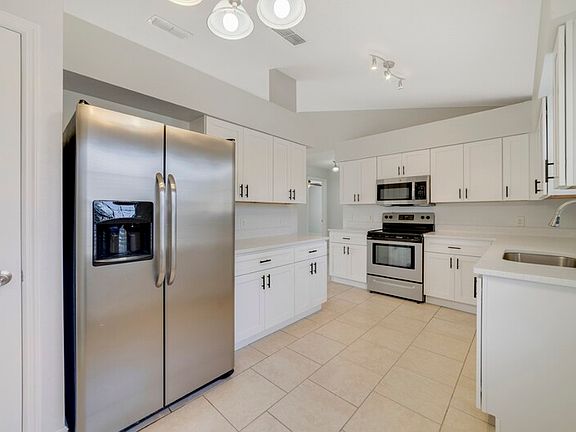 4th image of 143 Alta Vista Ct