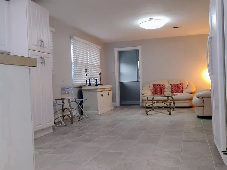 11 Ocean Breeze Cir — Photo 2