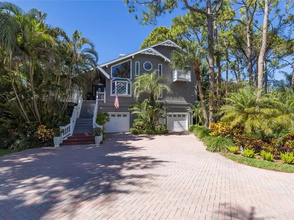 761 Soundview Dr, Palm Harbor, FL 34683