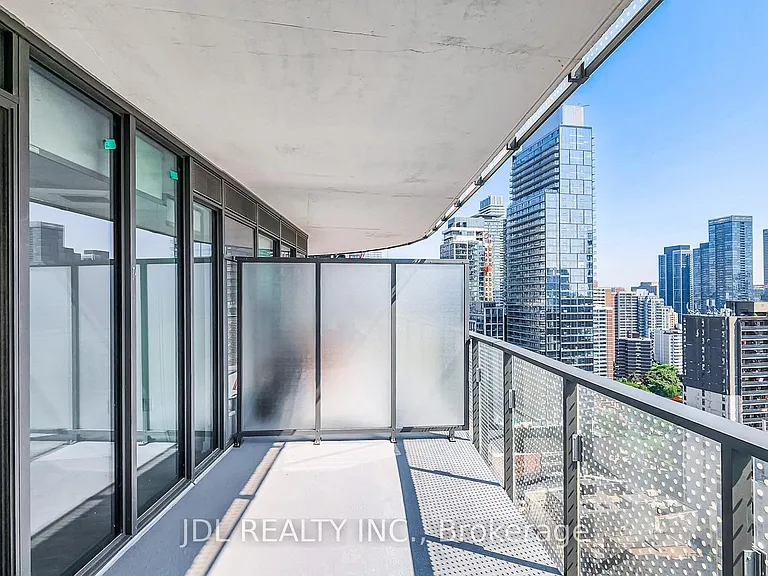 11 Wellesley St W #2212 — Photo 7