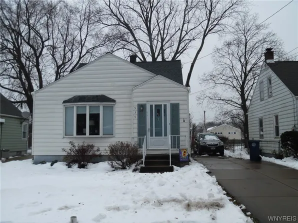 535 78th St, Niagara Falls, NY 14304