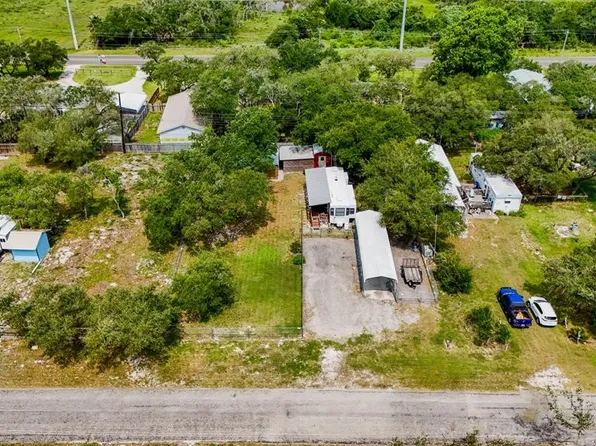 118 & 119 Donnie Dr, Rockport, TX 78382