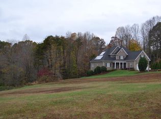 405 Spring Lake Farm Cir, Winston Salem, NC 27101