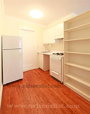 Rented by R New York | media 18