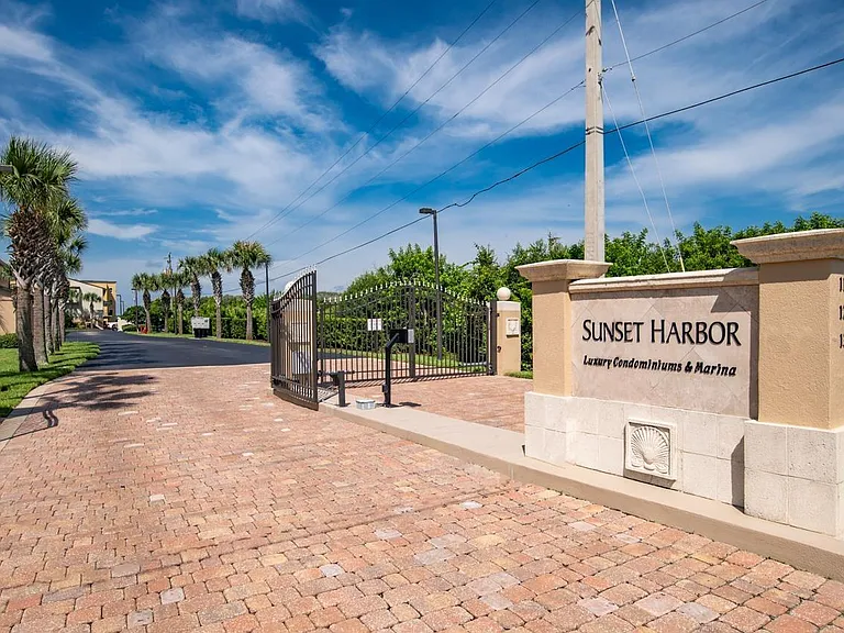 120 Sunset Harbor Way #204 — Photo 49