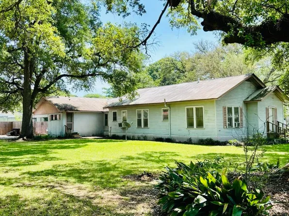 224 4th St, Mamou, LA 70554