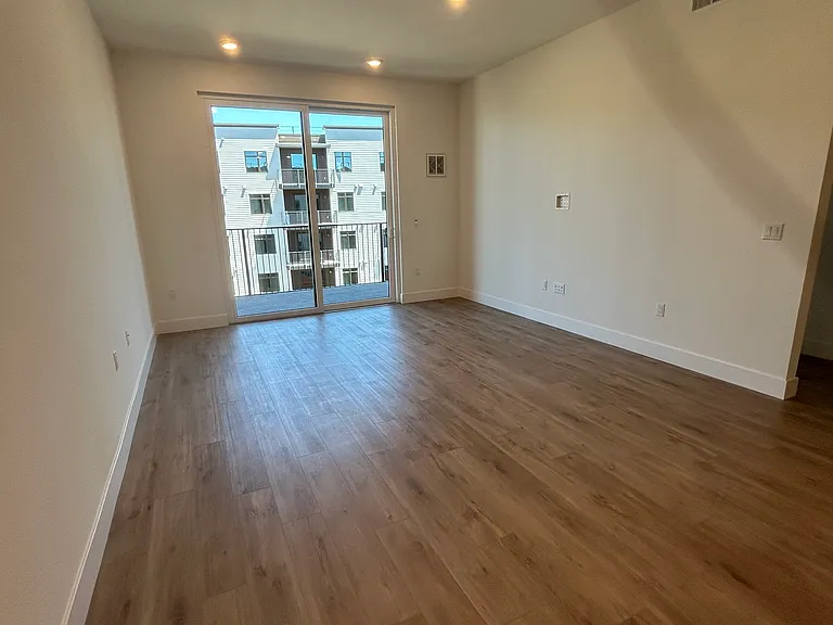 308 Torrey Pine Ter #613 — Photo 6