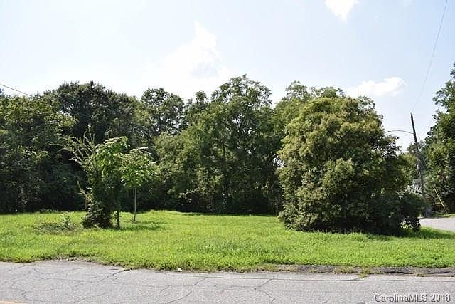 1st image of 303 Sullivan Ave