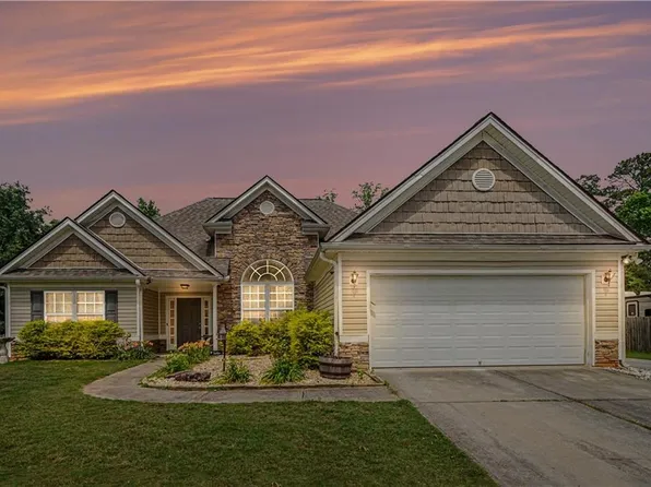 5117 Ashley Falls Ct, Loganville, GA 30052