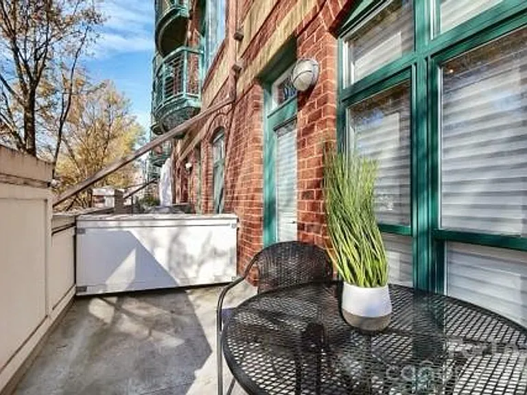 115 E Park Ave #207 — Photo 15