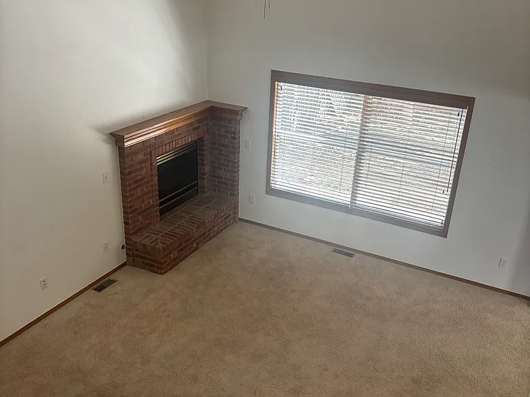 656 Wade Rd — Photo 13