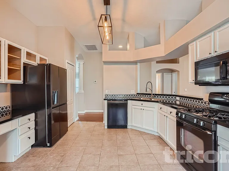 12755 Standbridge Dr — Photo 15