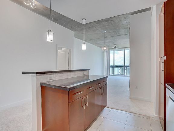 5th image of 300 S Australian Ave Unit 512