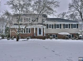 339 Kay Ln, Wyckoff, NJ 07481