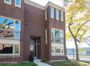 2701 S Michigan Ave, Chicago, IL 60616