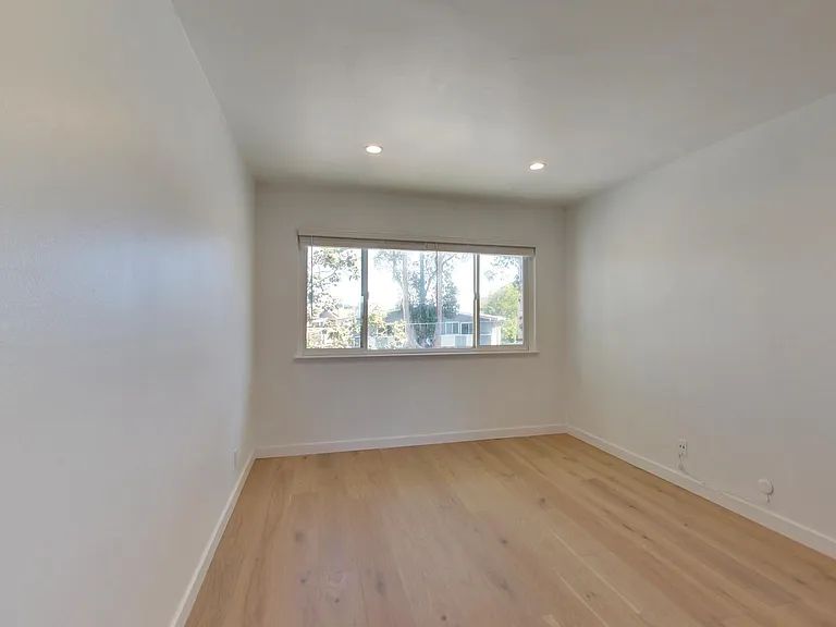 1500 Newlands Ave #206 — Photo 13