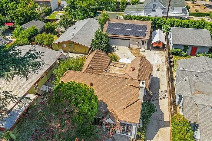 1791 Rose Villa St — Photo 29