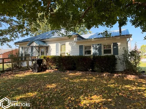107 E Jackson St, Salem, IA 52649