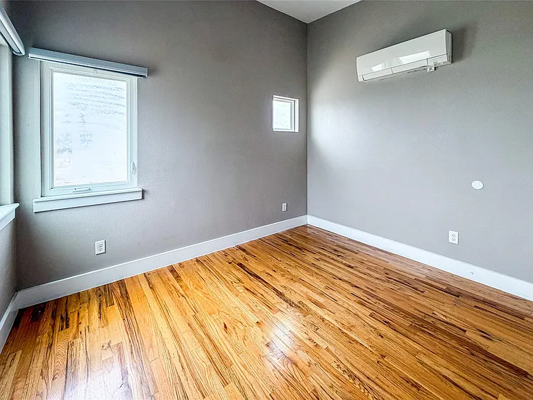 1416 Dumble St — Photo 11