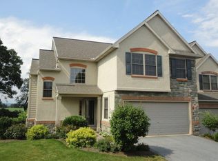 224 Fieldcrest Ln, Ephrata, PA 17522