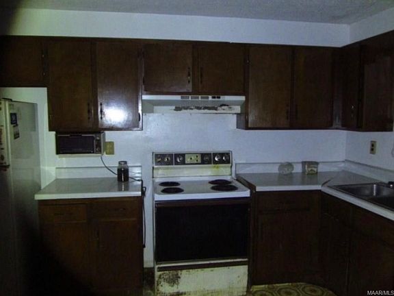 Kitchen (old)