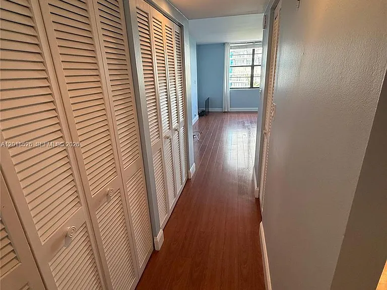 2333 Brickell Ave #602 — Photo 57