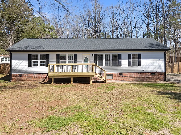 3057 Fountainview Ave — Photo 2